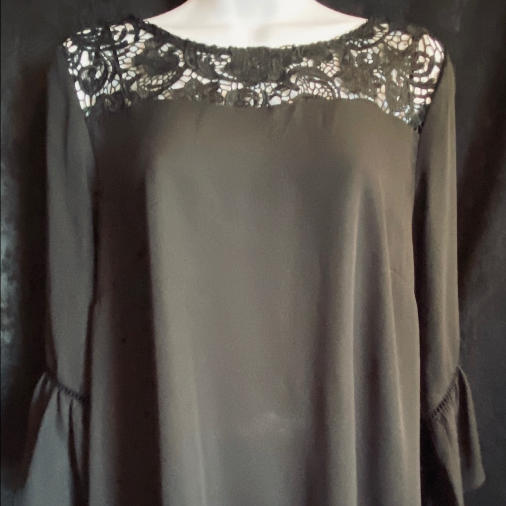 BNWT Women’s KATIE’S Beautiful Black Vintage Style Blouse, Size Small